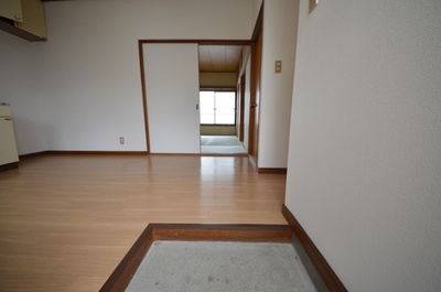 Entrance.  ☆ From the front door ☆