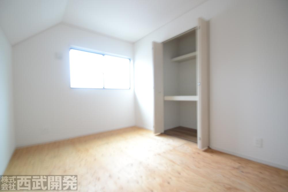 Non-living room. Japanese-style room 6 quires With storage