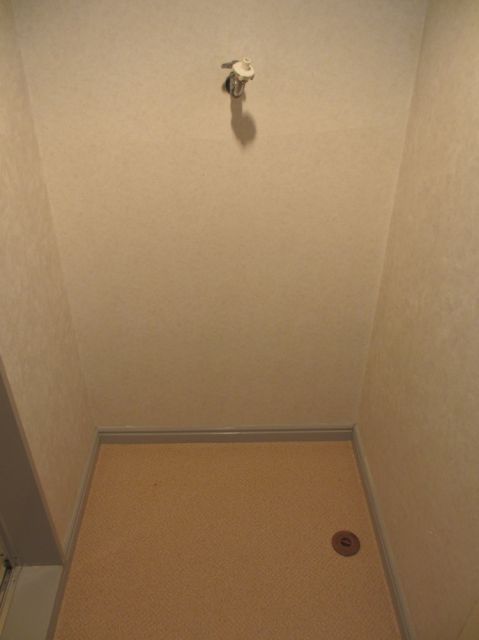 Other room space.  ☆ Washing machine in the room ☆