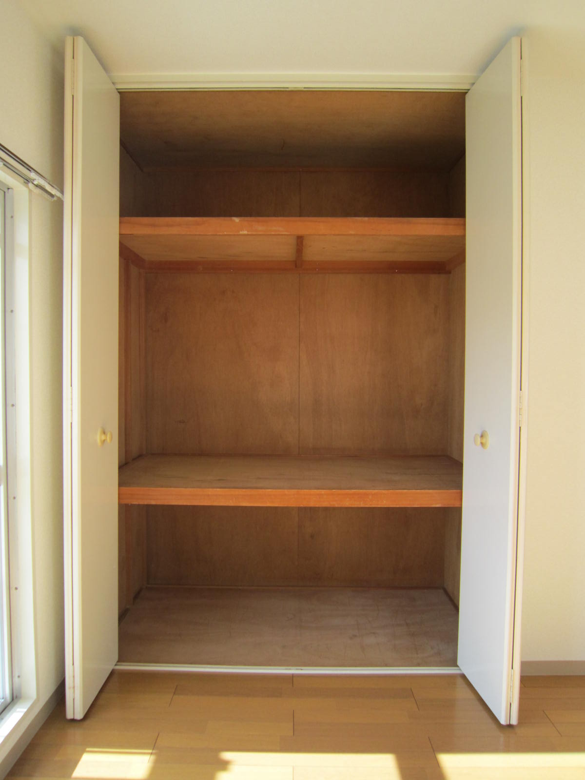 Receipt. The Western-style, Plenty of cupboard