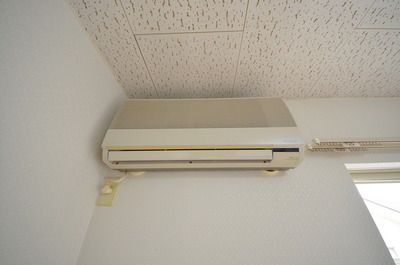 Other Equipment. ☆ It is air-conditioned ☆