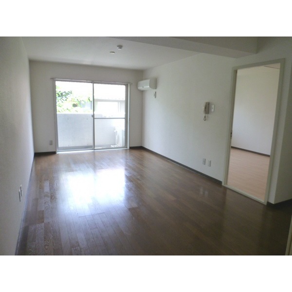 Living and room. Living 12 Pledge