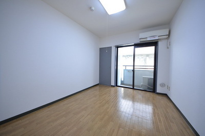 Other room space.  ☆ Space in the sun ☆ 