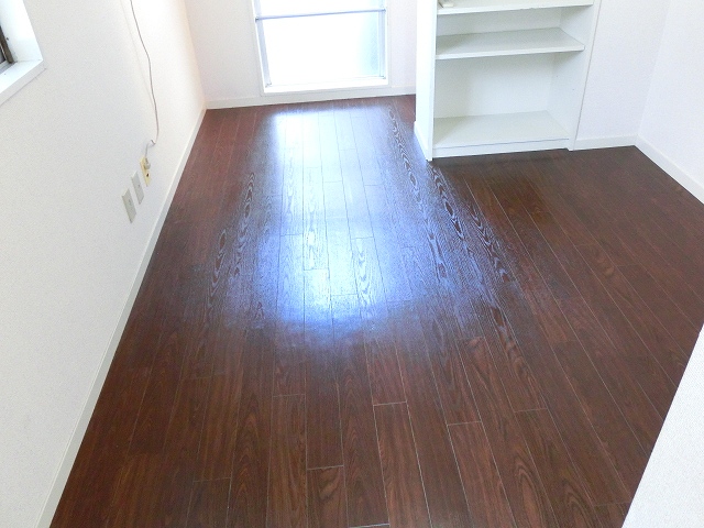 Living and room. The rooms are 5 Pledge of 1R.