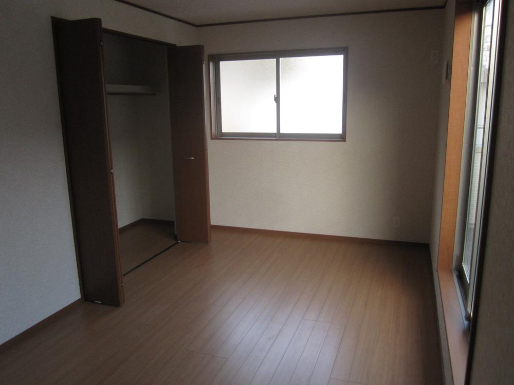 Other introspection. ● also room storage enhancement: 2013 November shooting