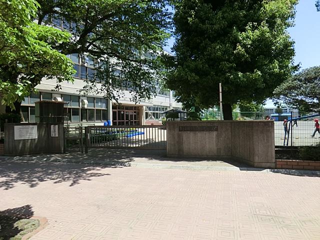 Primary school. 802m to National City National fifth elementary school