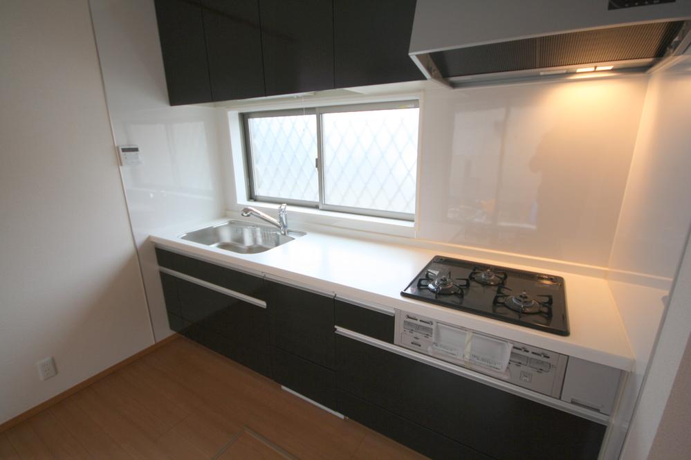 Same specifications photo (kitchen). Example of construction