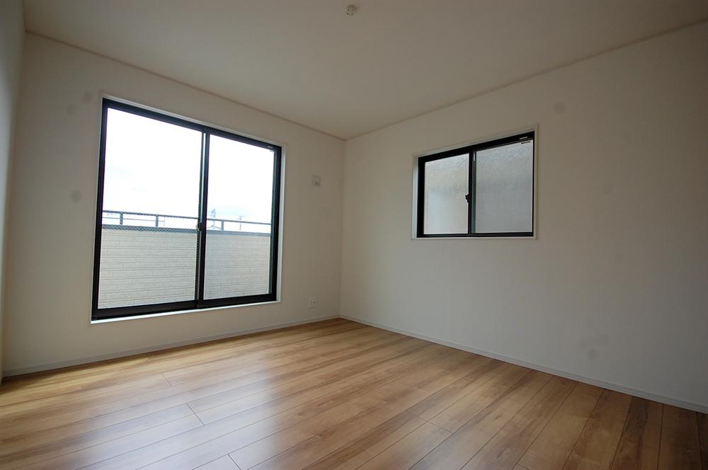 Non-living room. Local Photos