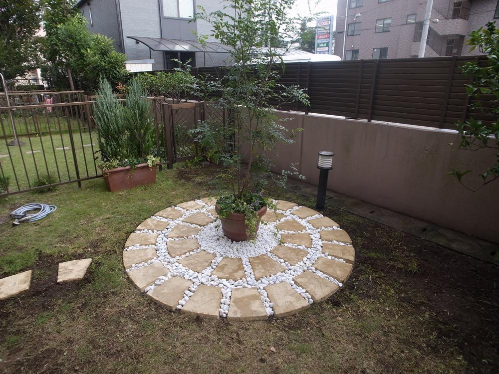 Garden. Local (10 May 2013) Shooting