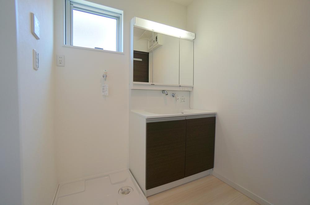 Same specifications photos (Other introspection). Seller construction cases