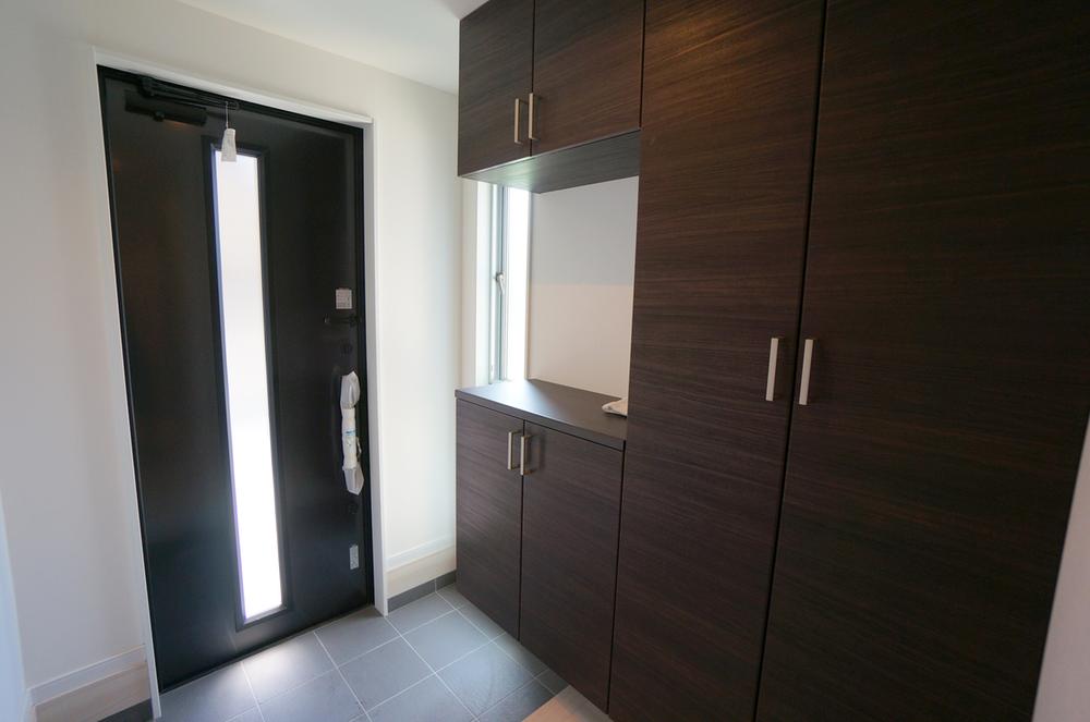 Same specifications photos (Other introspection). Seller construction cases