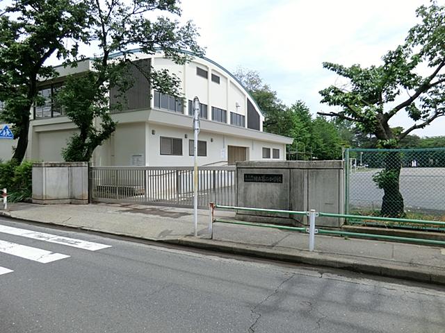 Primary school. National 830m City to a second elementary school