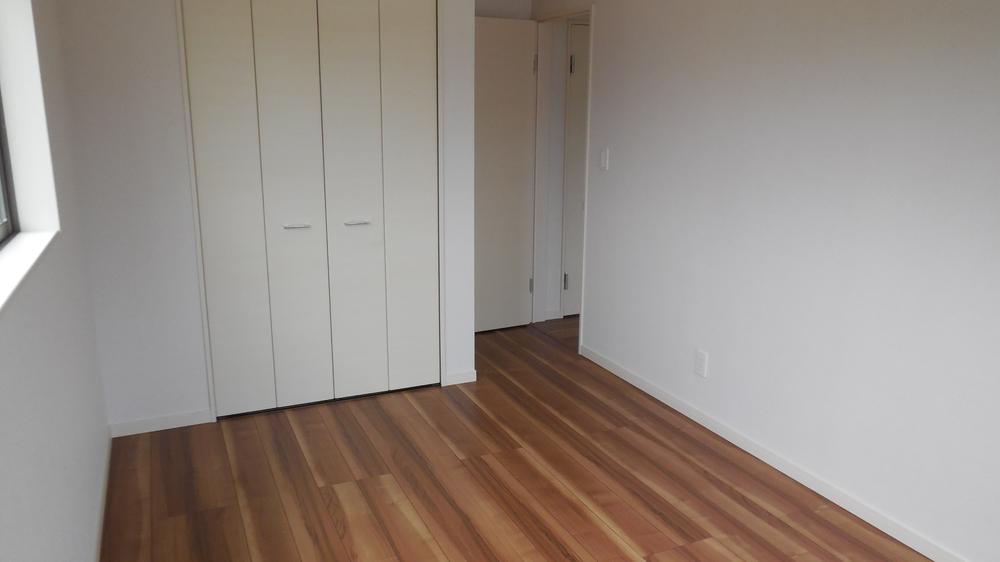 Non-living room. Local (August 2013) Shooting