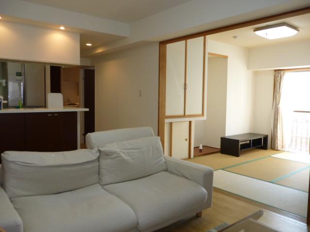 Living. Living and Japanese-style room (12 May 2013) Shooting
