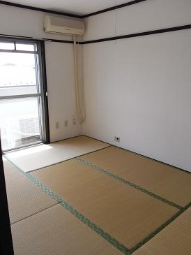 Living and room. Japanese-style room 6 quires