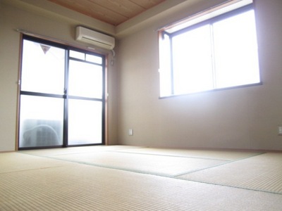 Other room space. Japanese-style room 6 quires