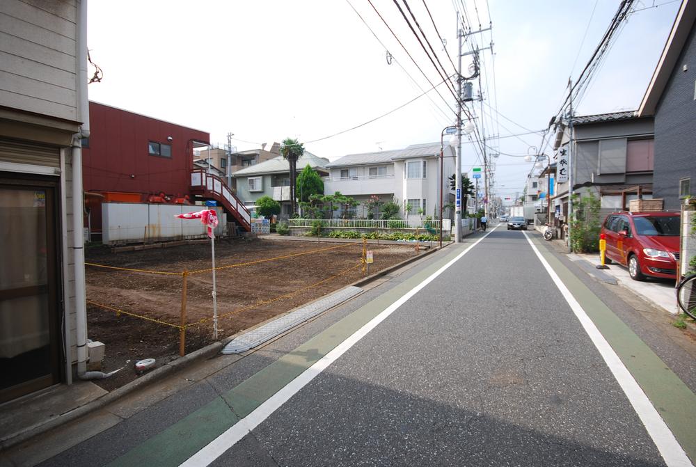 Local photos, including front road. Local Photos