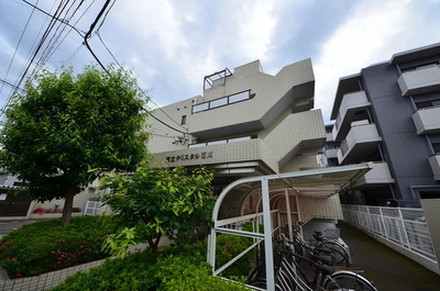 Building appearance. This RC apartment National south exit area!