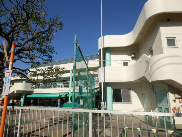 kindergarten ・ Nursery. National nursery school (kindergarten ・ 61m to the nursery)