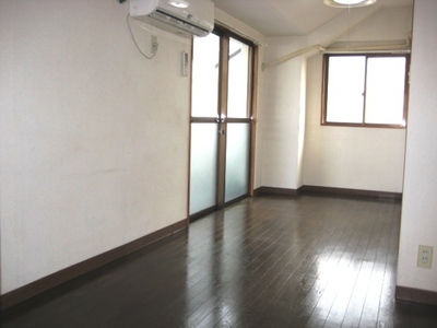 Living and room. ◆ room ◆