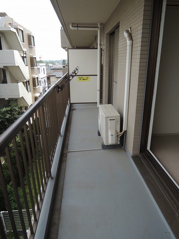 Balcony.  ◆ Fairly broad structure of the balcony ◆ I There is a feeling of freedom ◆ 