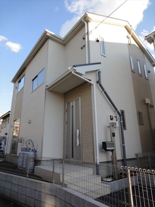 Local appearance photo. Building 2 (December 2013) Shooting