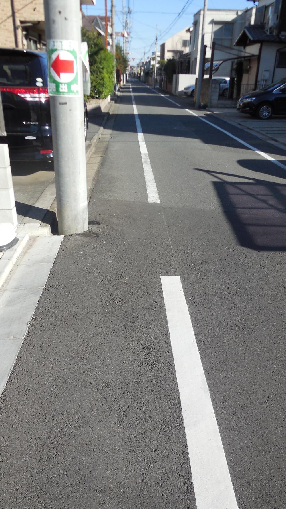 Local photos, including front road. Local (11 May 2013) Shooting