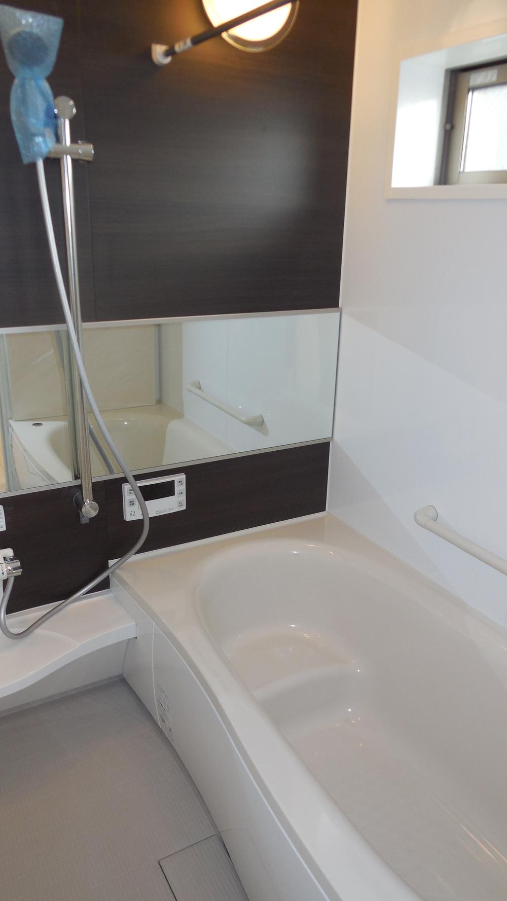 Bathroom. Indoor (11 May 2013) Shooting