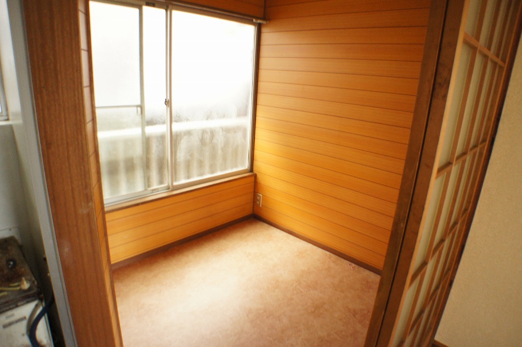 Other. Sun room (dressing room and) about 3 Pledge