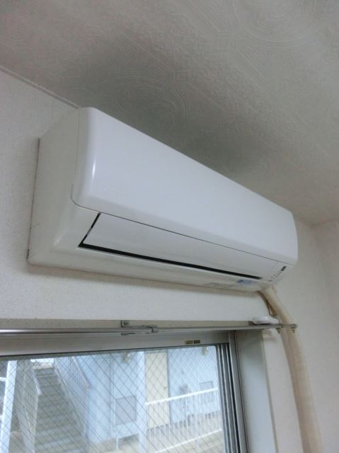 Other.  ☆ It is with a certain and convenient air conditioning ☆