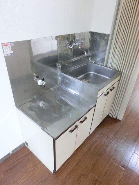 Kitchen.  ☆ 2-neck is a gas stove can be installed j kitchen ☆