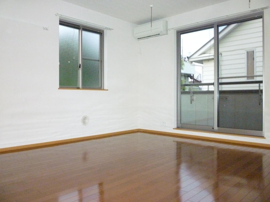 Living and room. ※ Because in occupancy, Another, Room type