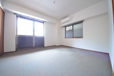 Other room space. ☆ Space in the sun ☆