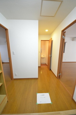 Entrance. ☆ From here is the beginning and end of the day ☆