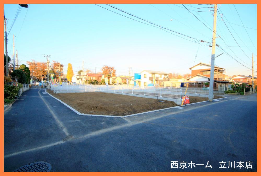 Local photos, including front road. Local (11 May 2013) Shooting