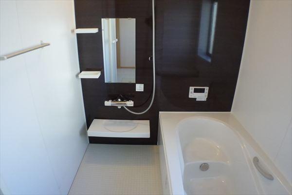 Bathroom. Indoor (December 2013) Please heal slowly tired in the bath of shooting 1 pyeong type. 