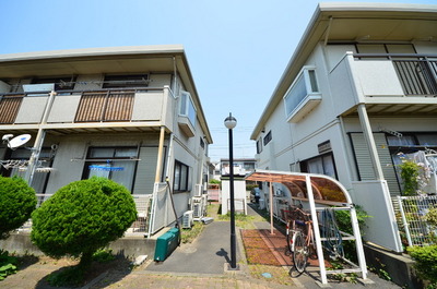 Other. 1m to the periphery (other)