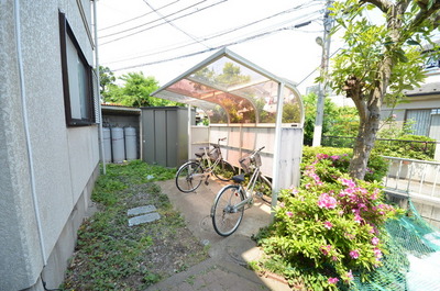 Other. 1m to the periphery (other)