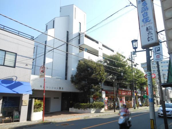 Local appearance photo