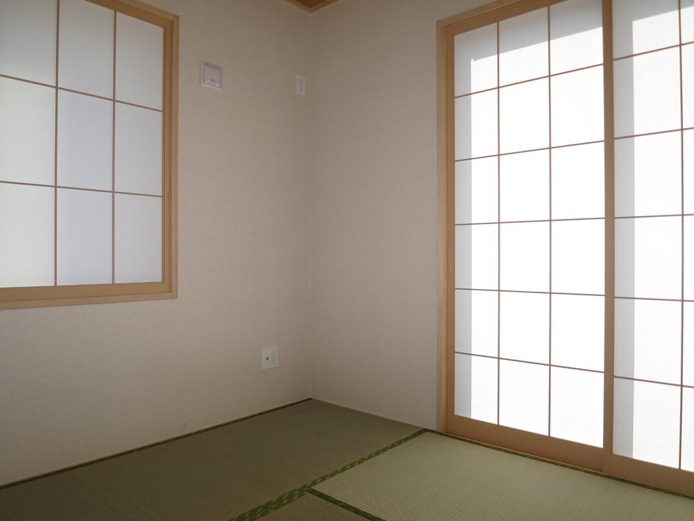 Non-living room. Local (11 May 2013) Shooting