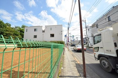 Other. Until the other (Other) 10m