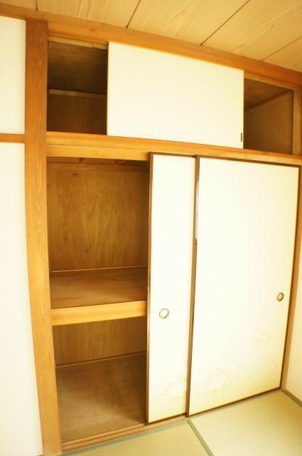 Receipt. There closet in Japanese-style rooms