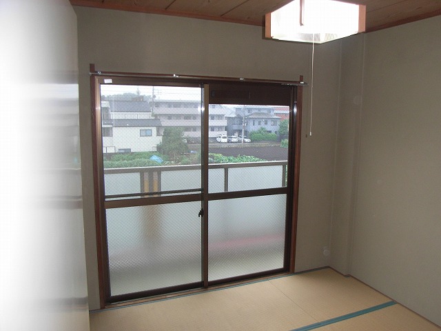 Other room space. There is a storage of one between a half to a Japanese-style room ☆