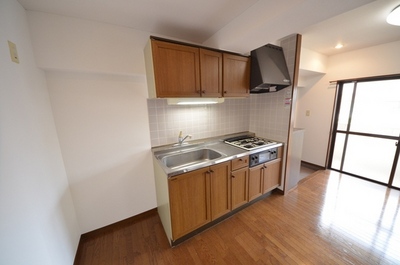 Kitchen. 3-neck system Kitchen