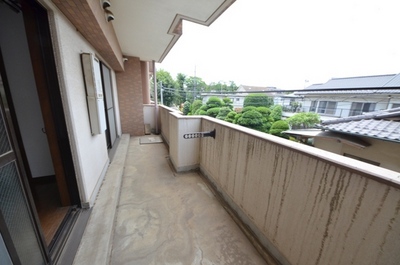 Balcony. Breadth of the balcony put a mini table