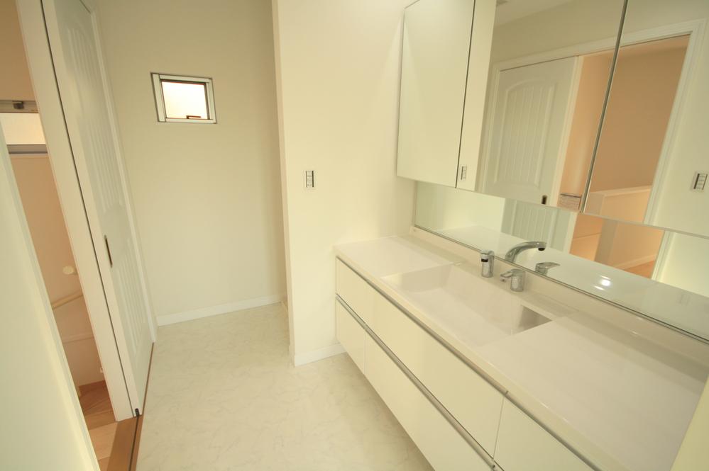 Wash basin, toilet. Local shooting