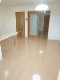 Living and room. Shiny