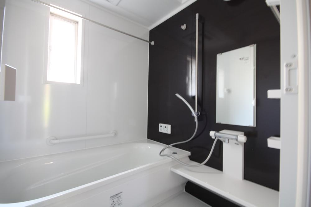 Bathroom. Indoor (11 May 2013) Shooting