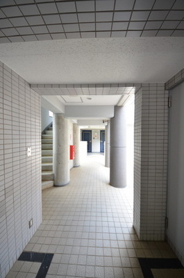 Other. 1m to the periphery (other)