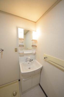 Washroom.  ☆ Grooming is from here ☆